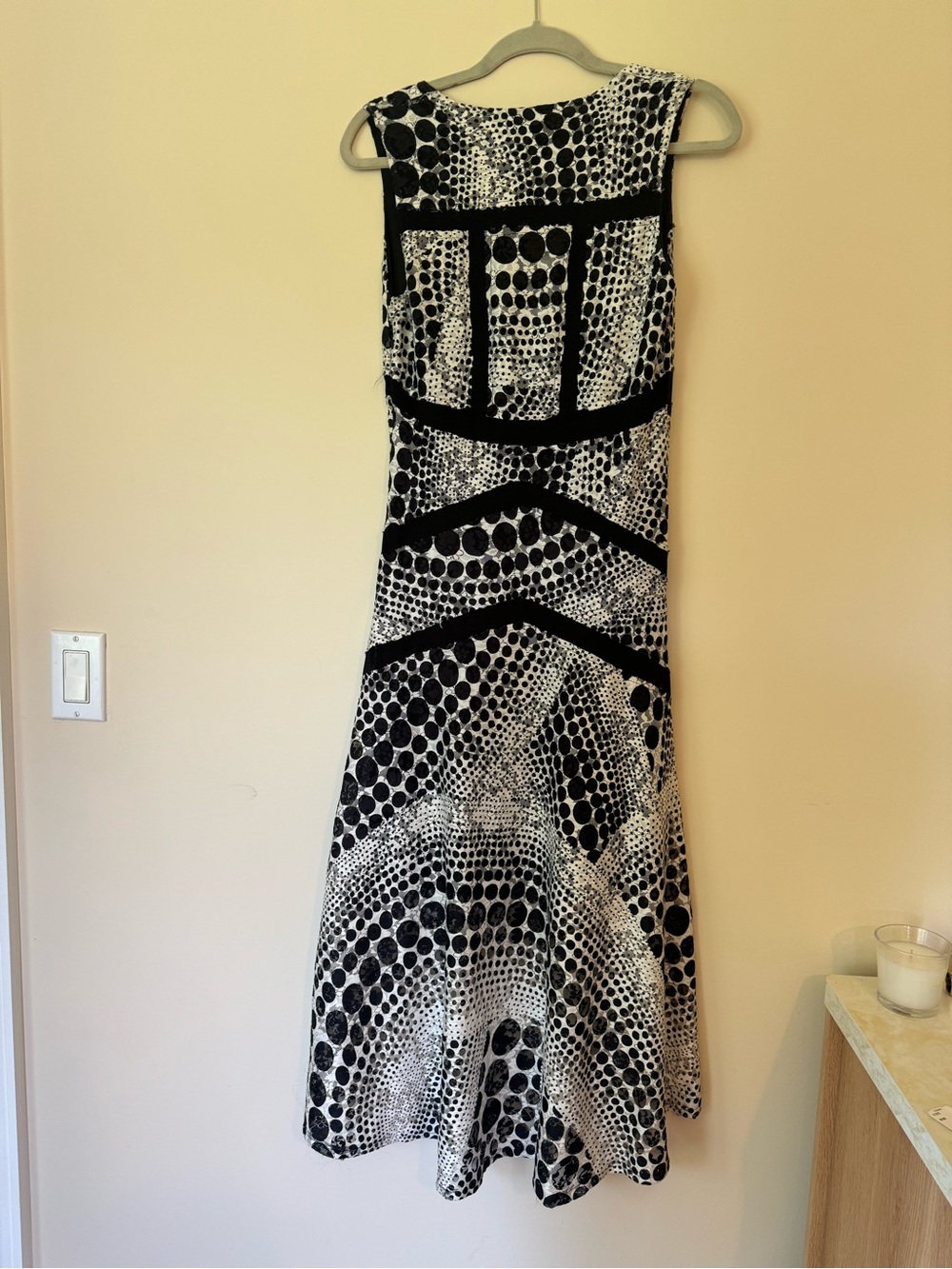 Dress - Picture 2 of 3
